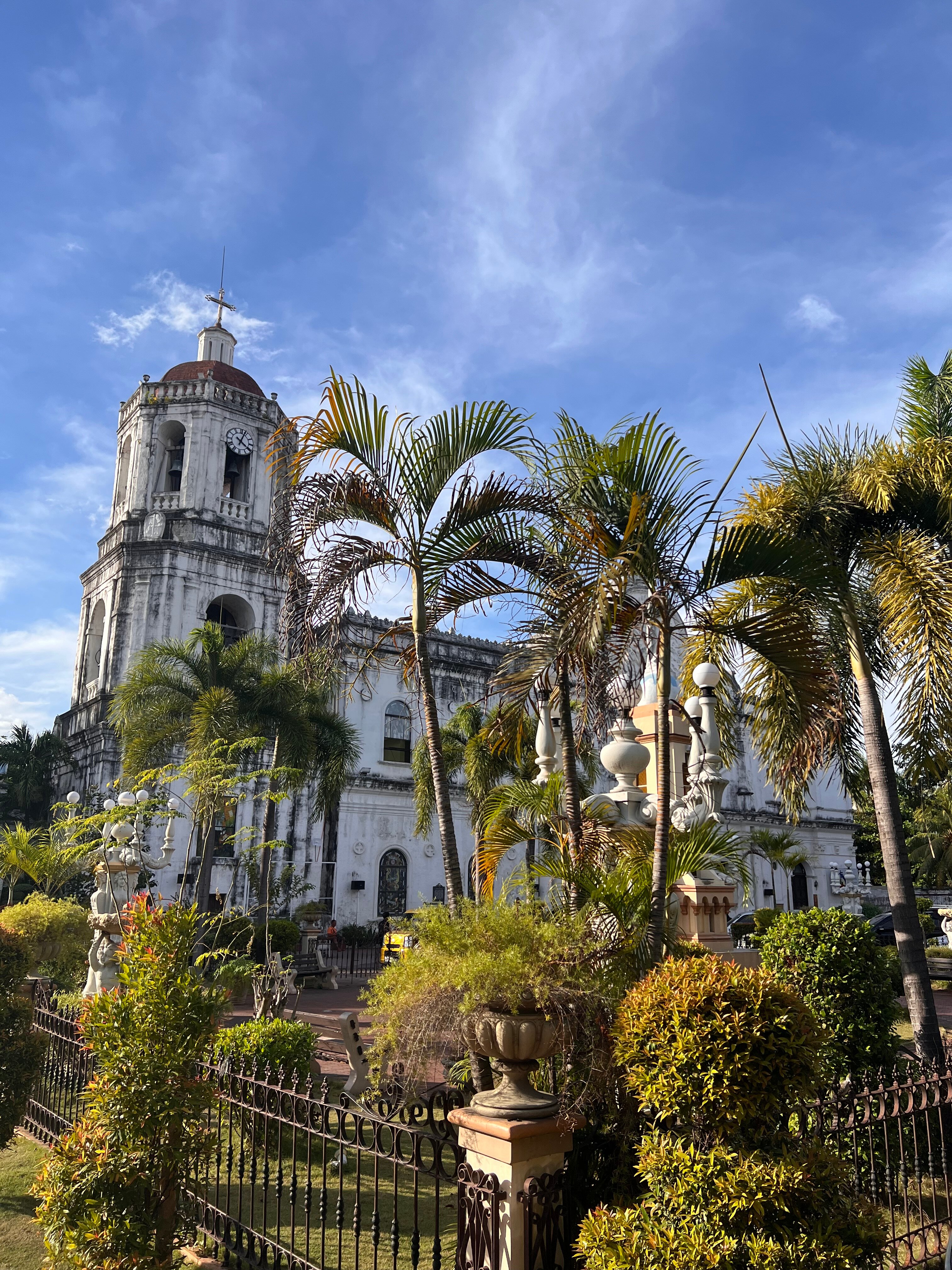 Фото One Central Hotel