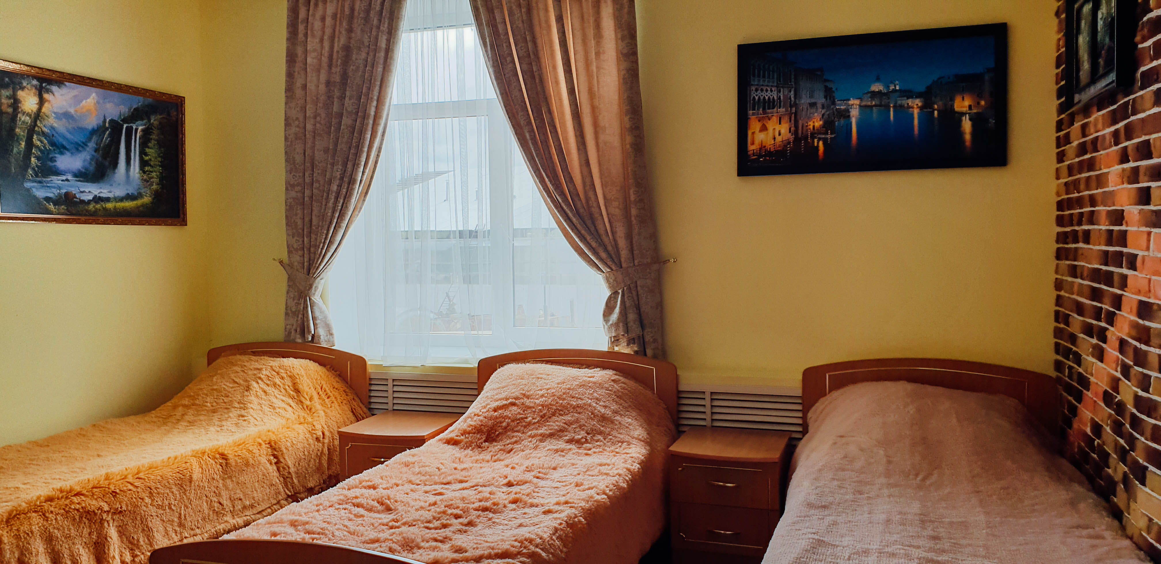 Фото отеля 1