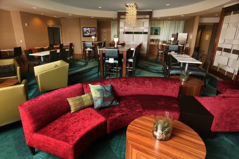 Гостиница SpringHill Suites by Marriott Sioux Falls