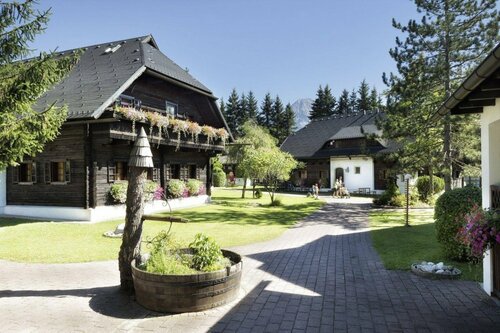 Гостиница Naturel Hoteldorf Seeleitn в Каринтии