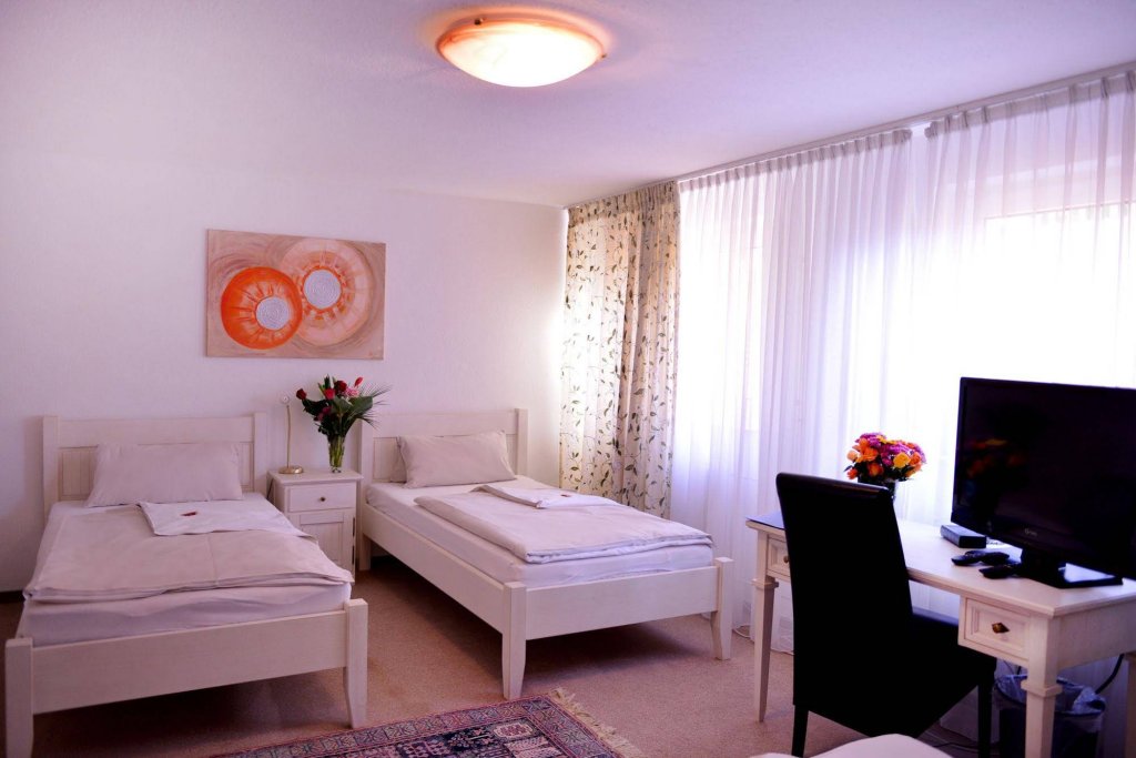 Фото Alpha Hotel Garni