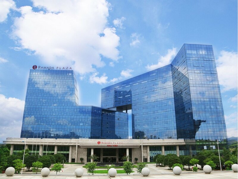 Гостиница Ramada Plaza Liuzhou Liudong