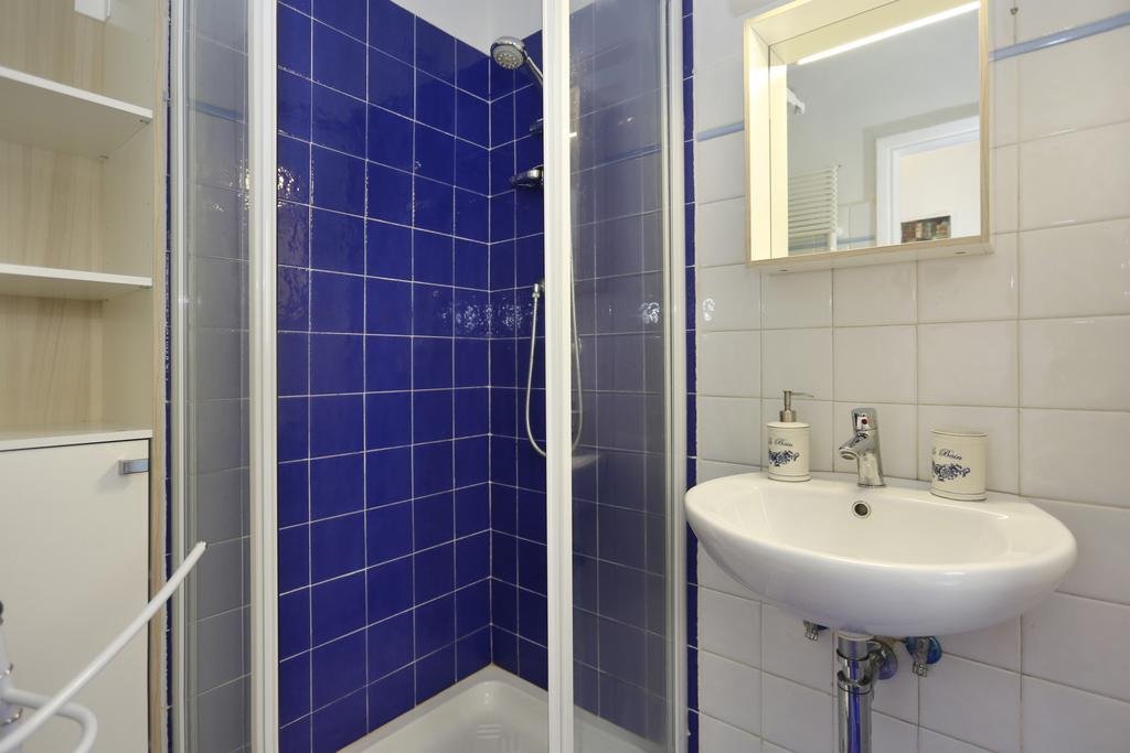 Фото Cozy loft in Santa Croce square Florence