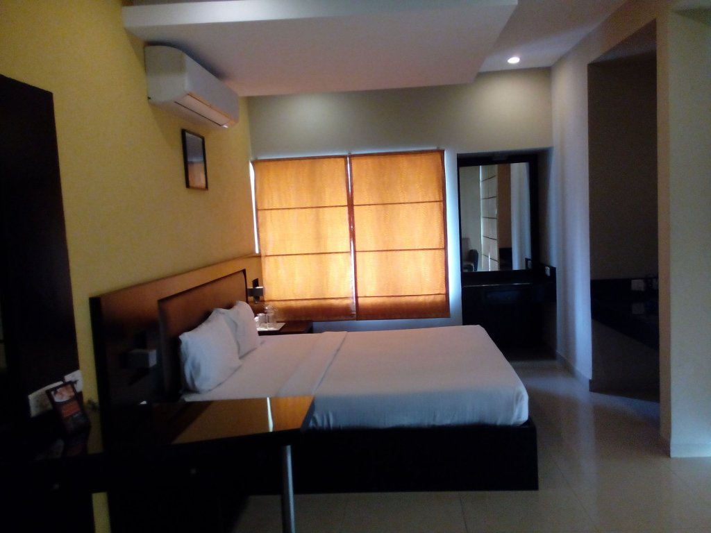 Фото FabHotel Santhome Inn