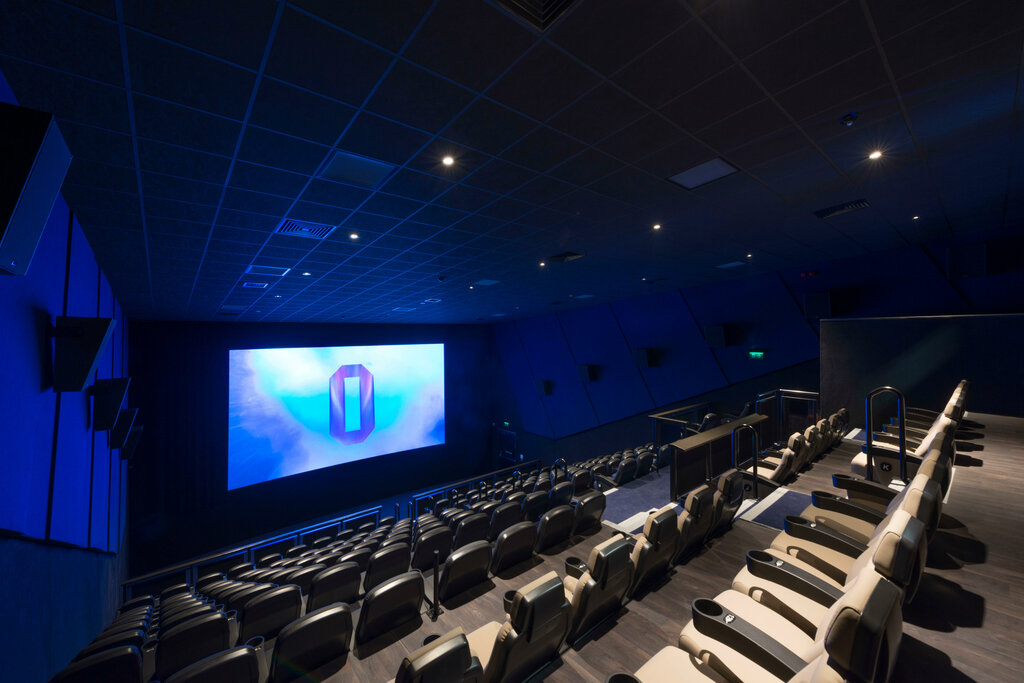 Coffee shop Odeon Oldham, England, photo