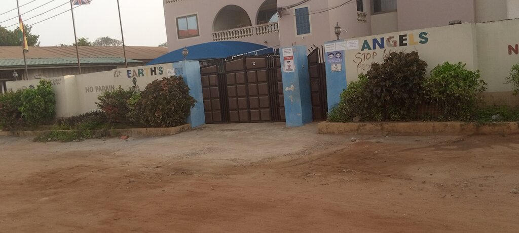 School Earths Angels School, Accra, photo