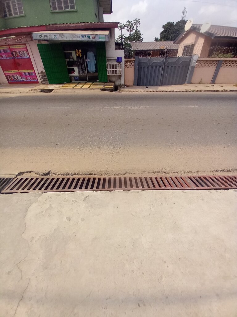 Clothing store KattieJay Collection, Accra, photo