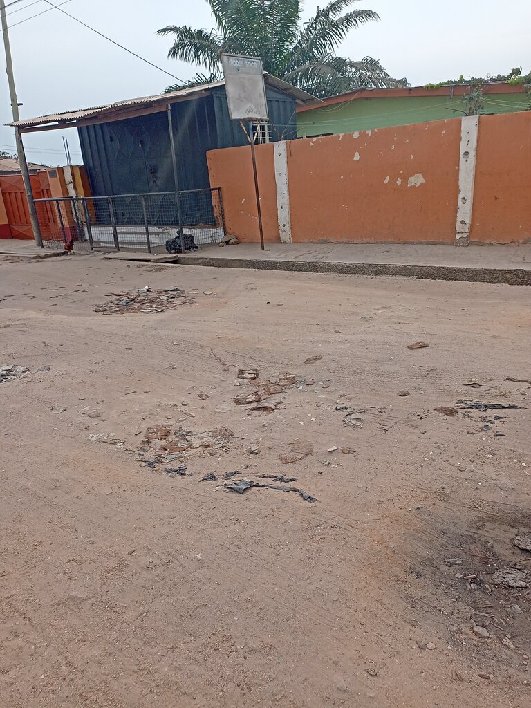 Grocery God Is Good, Accra, photo