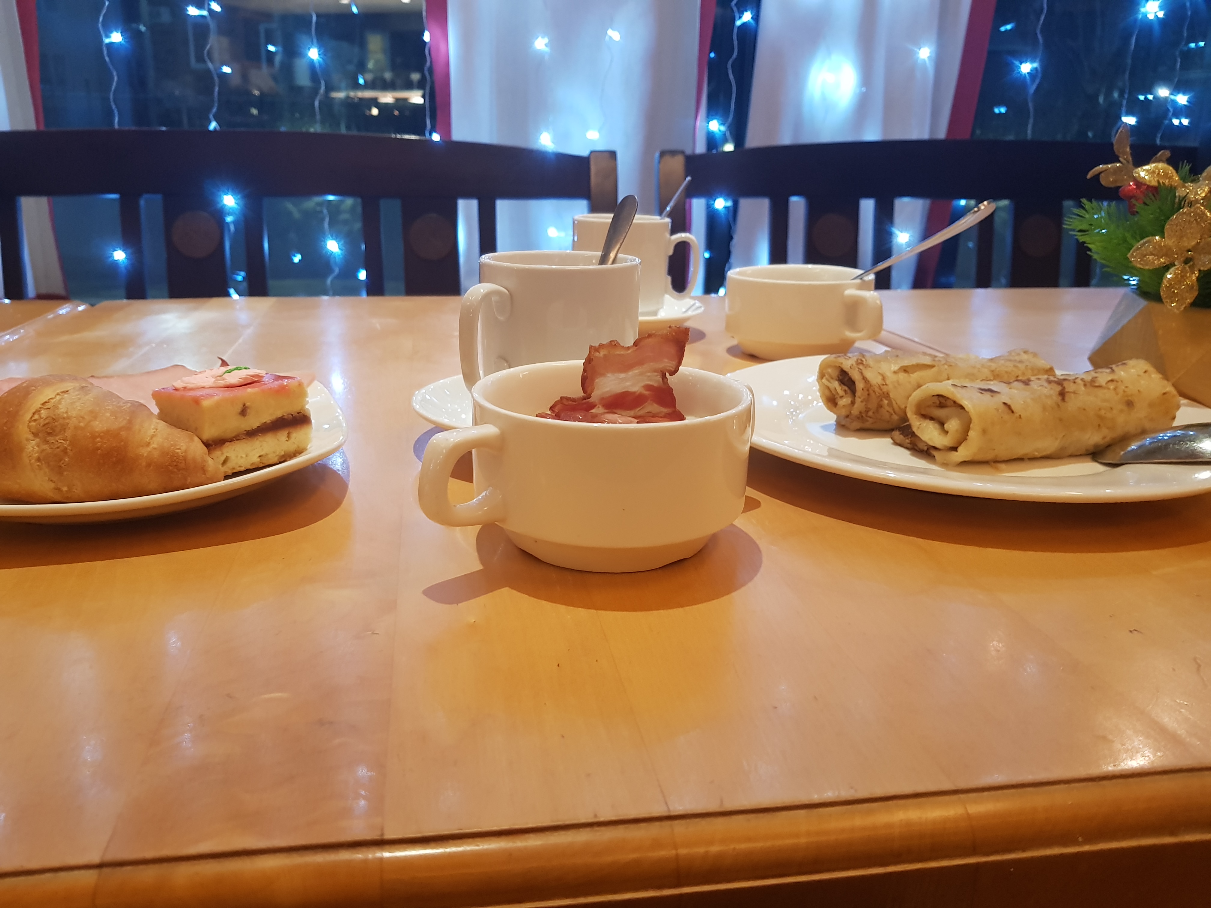 Фото Cosmos Yaroslavl Hotel