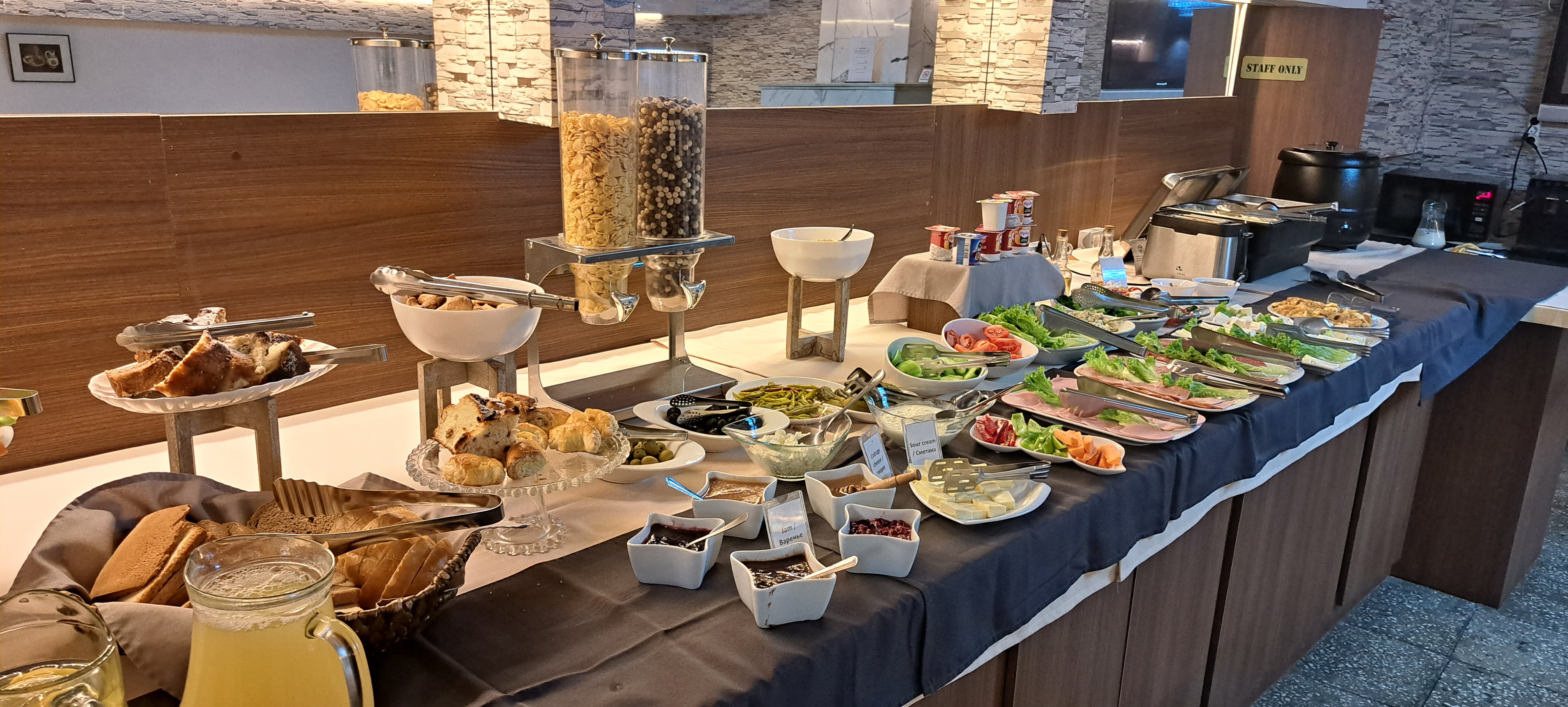 Фото Imperial House