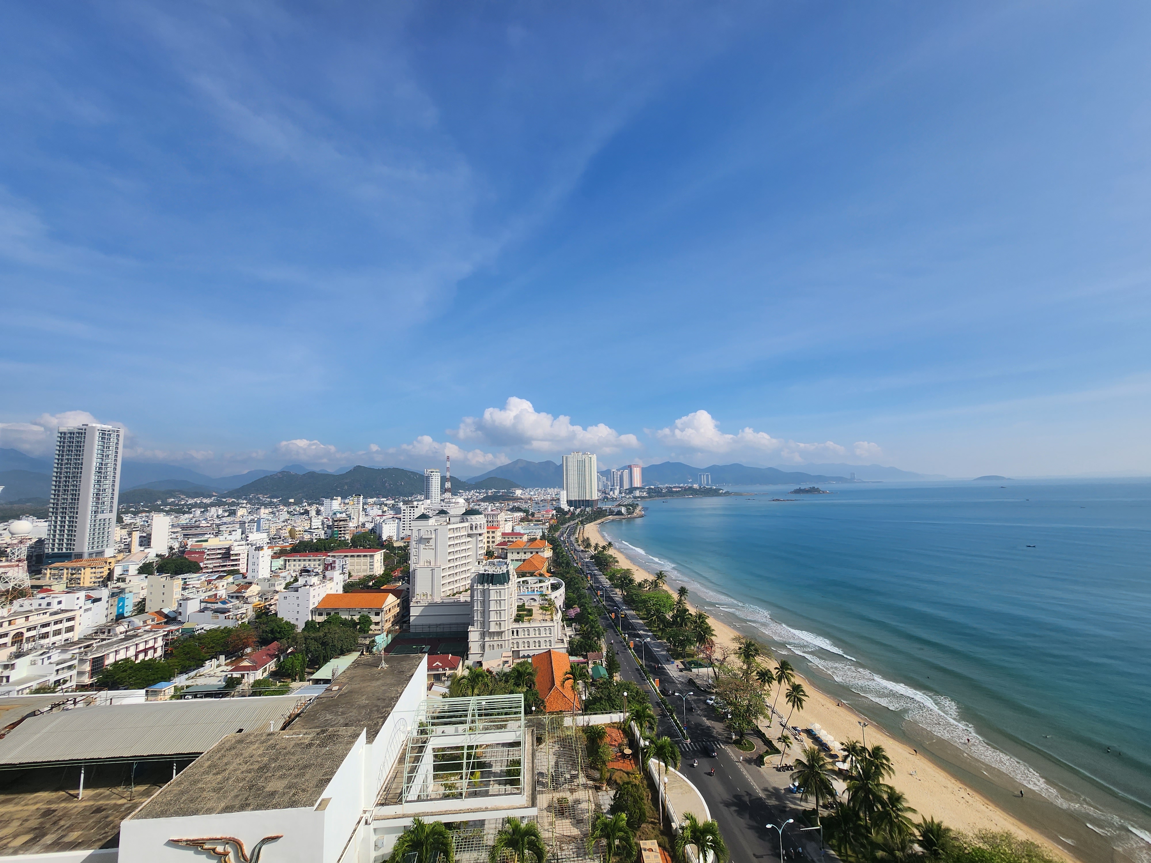 Фото Diamond Bay Nha Trang Hotel
