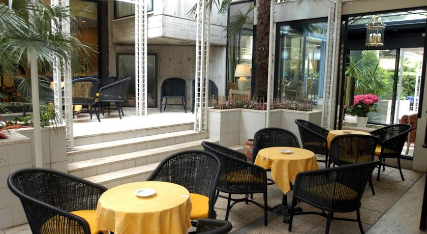 Фото Hotel President