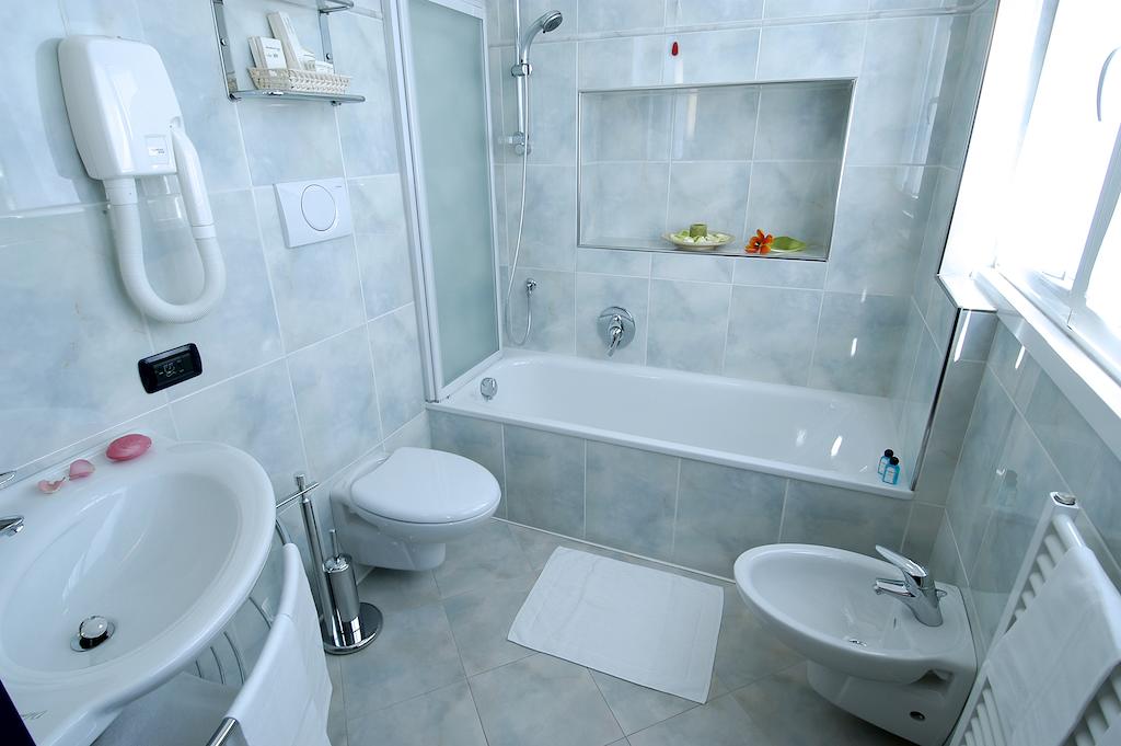 Фото Hotel Ariston