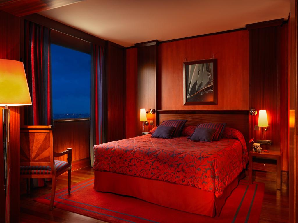 Фото Hyatt Regency Paris Etoile