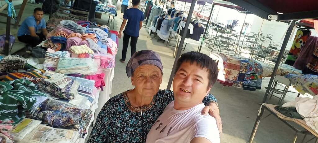 Bozor Jahon buyum bozori, Andijon, foto