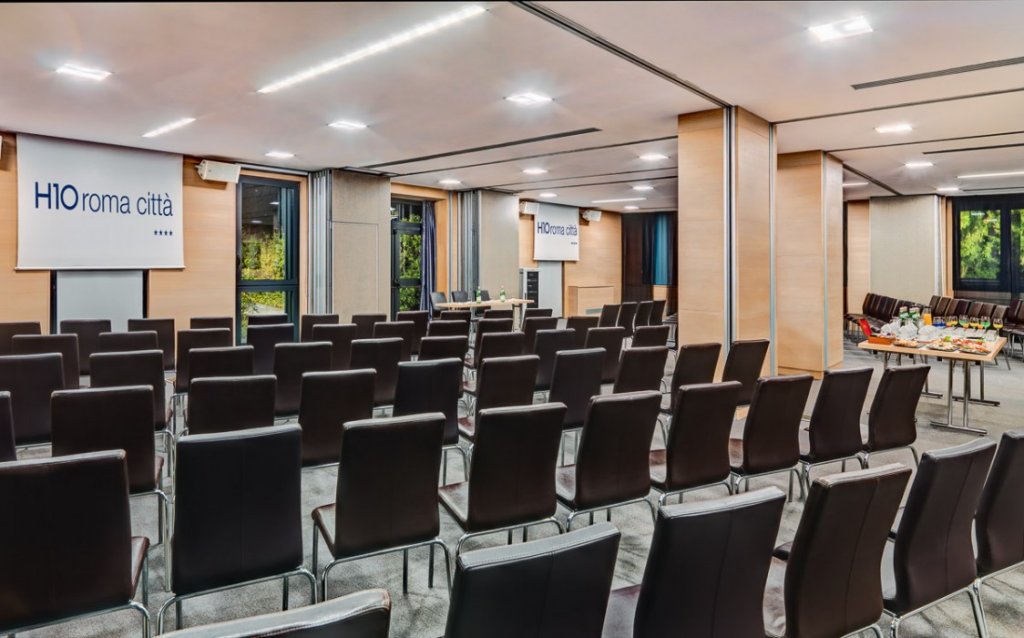 Фото H10 Roma Città