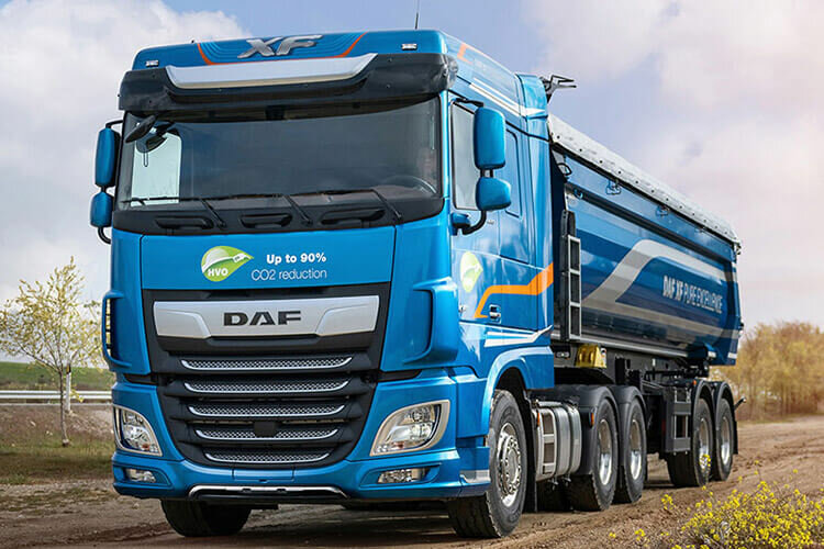 Machine building Ashok Leyland Service Centre, Dubai, photo