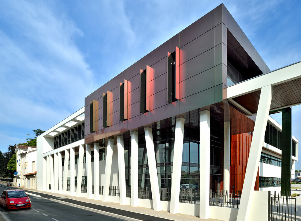 Aluminum, aluminum structures Al Itejahat Aluminium & Glass Contracting, Sharjah, photo