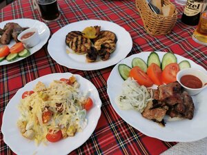 Prichal (Leningrad Region, Priozerskiy District, Romashkinskoye selskoye poseleniye, posyolok pri zheleznodorozhnoy stantsii Losevo) ، مقهى