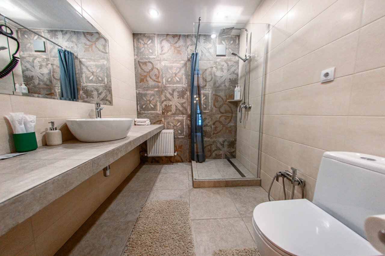 Фото River & House