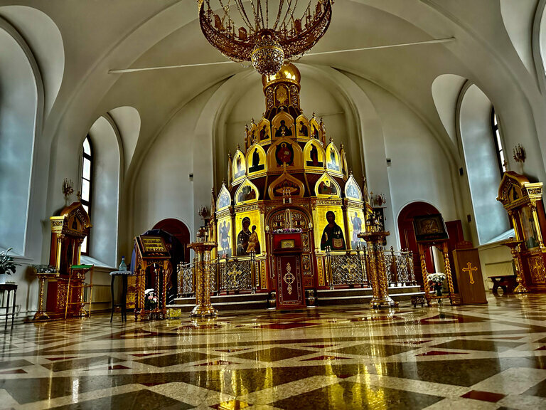Iglesia ortodoxa Tserkov Troitsy Zhivonachalnoy V Nizhnikh Mullakh, , foto
