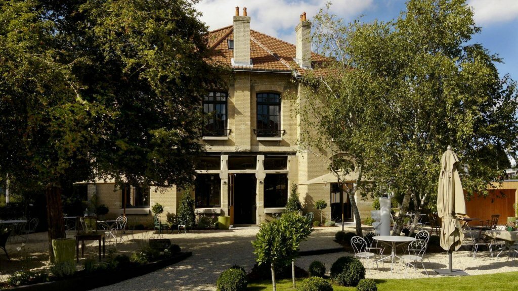 Фото отеля 1