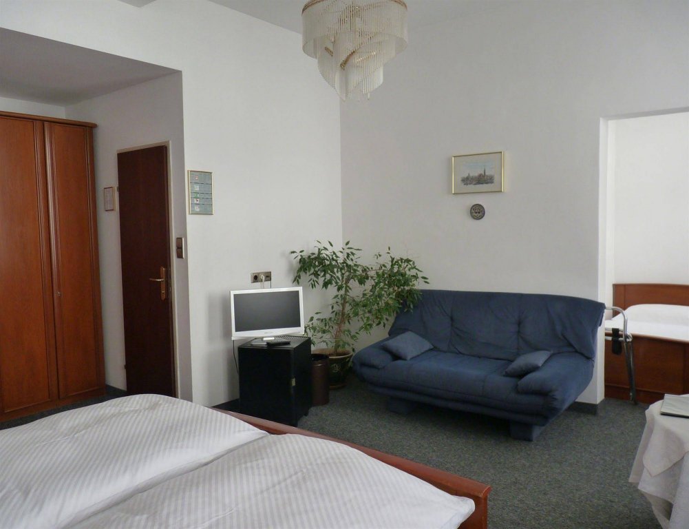 Фото Hotel Pension Lumes