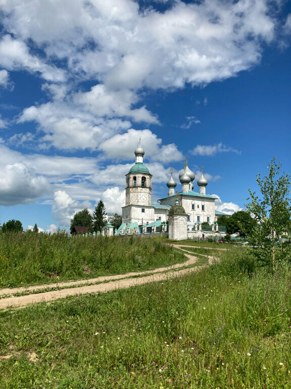 كنيسة أرثوذكسية Church of Saint Elijah the Prophet ، مقاطعة فولوغدا، صورة