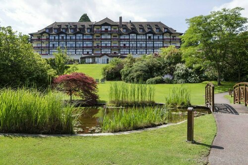 Гостиница Hotel Ermitage Evian в Тонон-ле-Бене