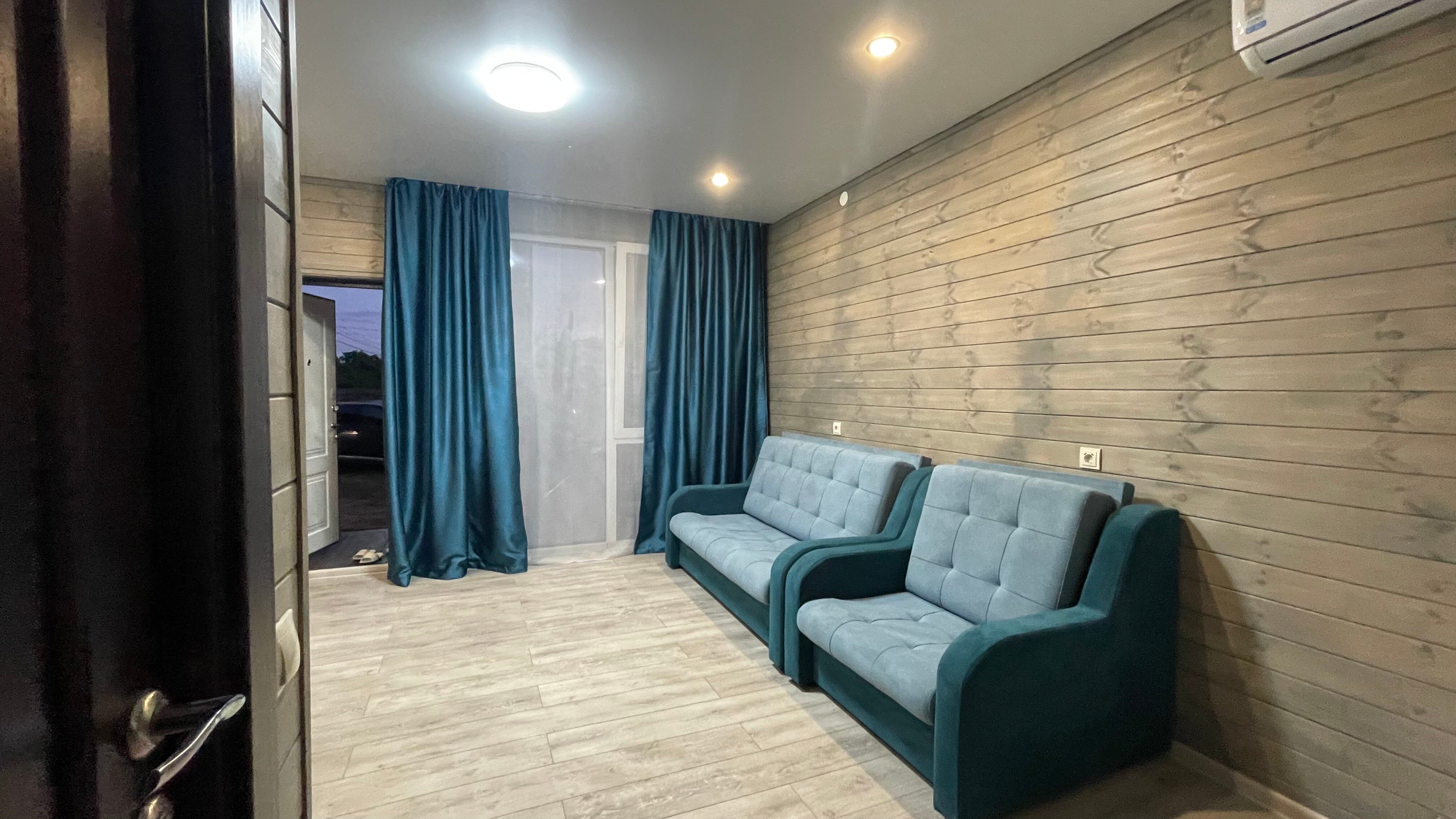 Фото Golden House