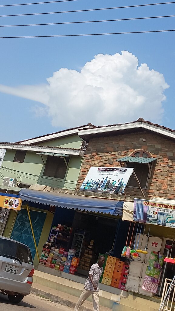 Alcoholic beverages Honney Brago Enterprise, Accra, photo