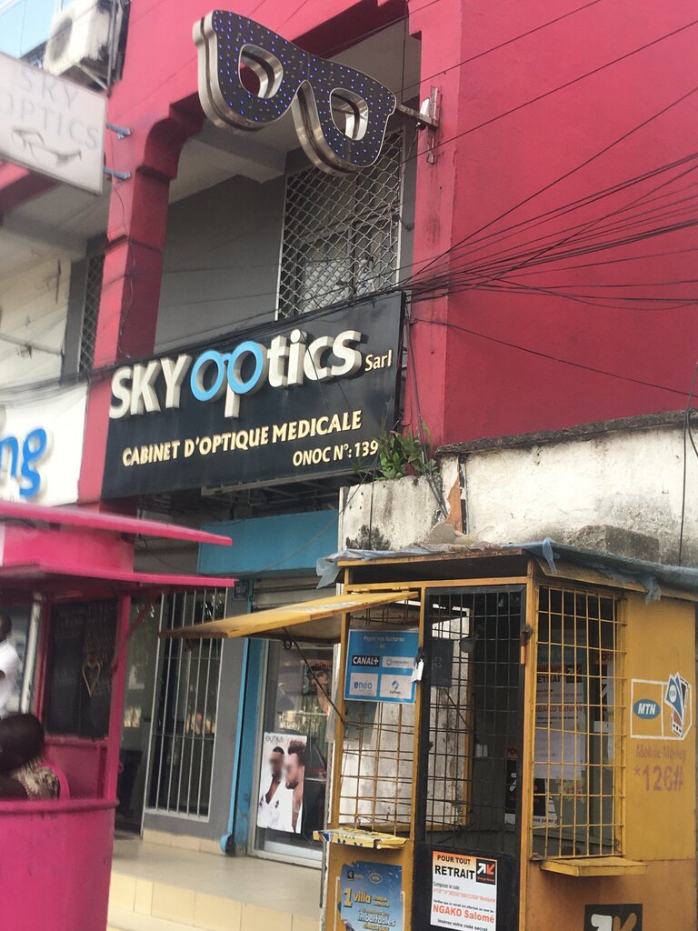 Vision correction Sky Optics, Douala, photo