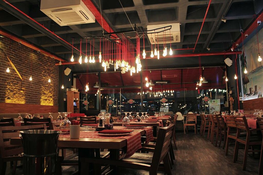 Restaurant Firehouse, Pendik, photo