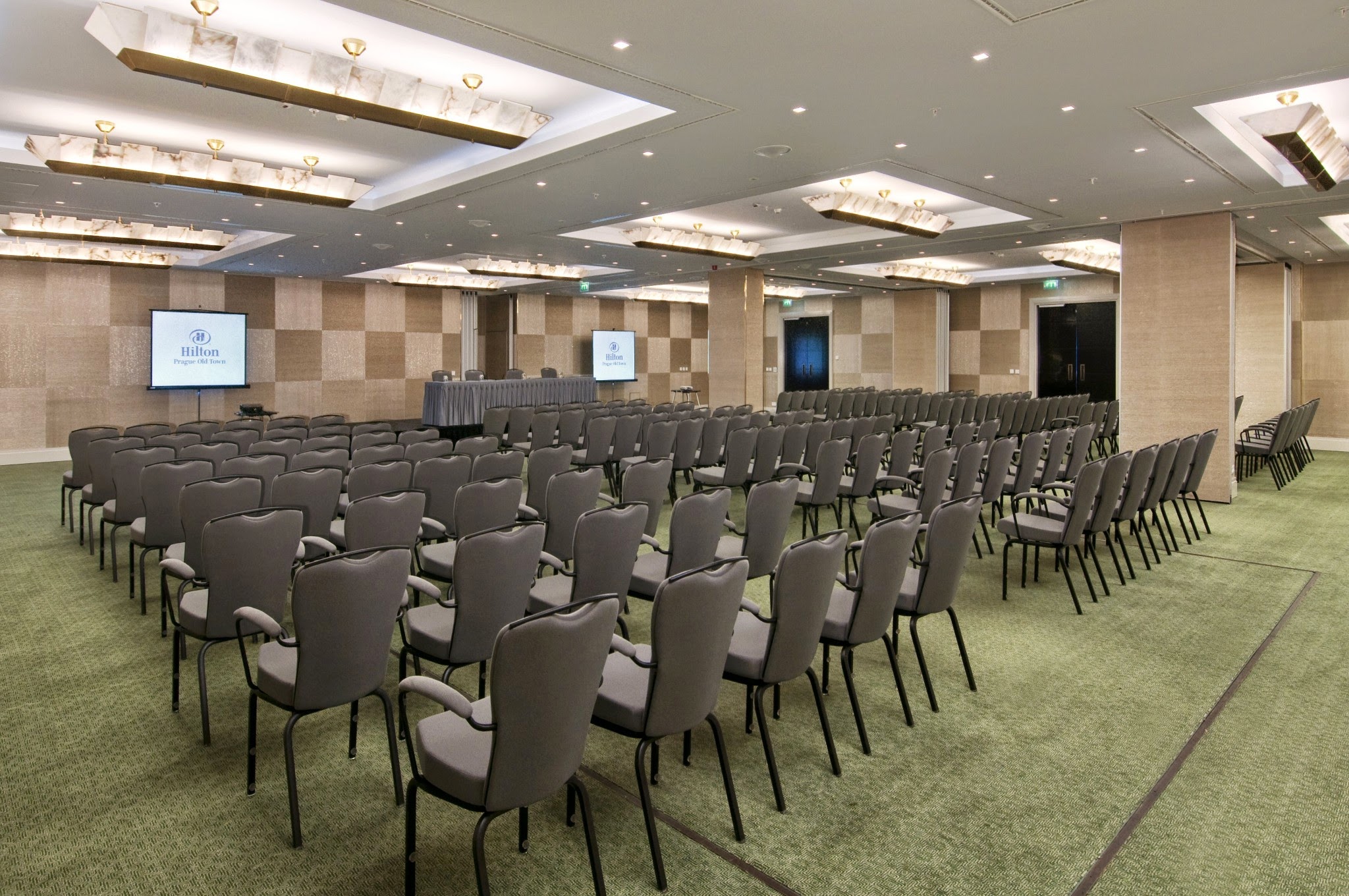 Фото Hilton Prague Old Town