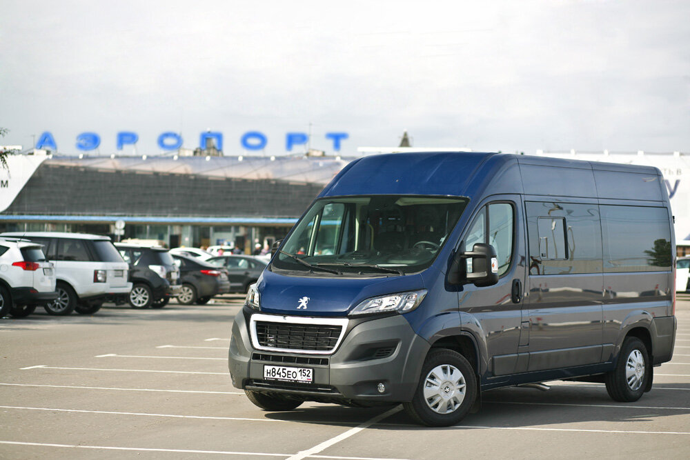 Bus depot Express, Gelendgik, photo