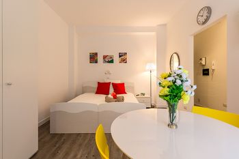 Фото Alessia's Flat - Naviglio Grande 2