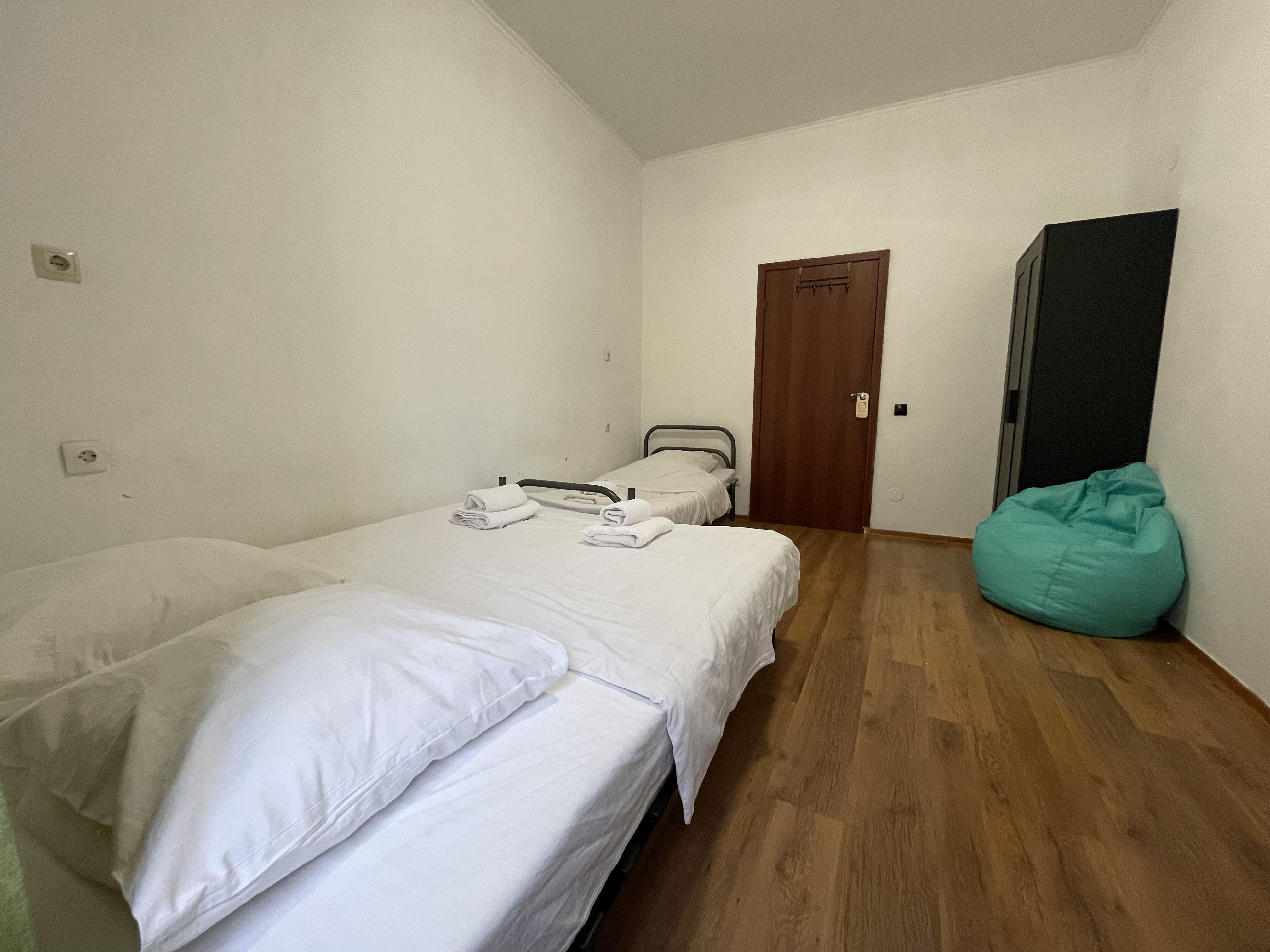 Фото Симпл Сизонс Румс