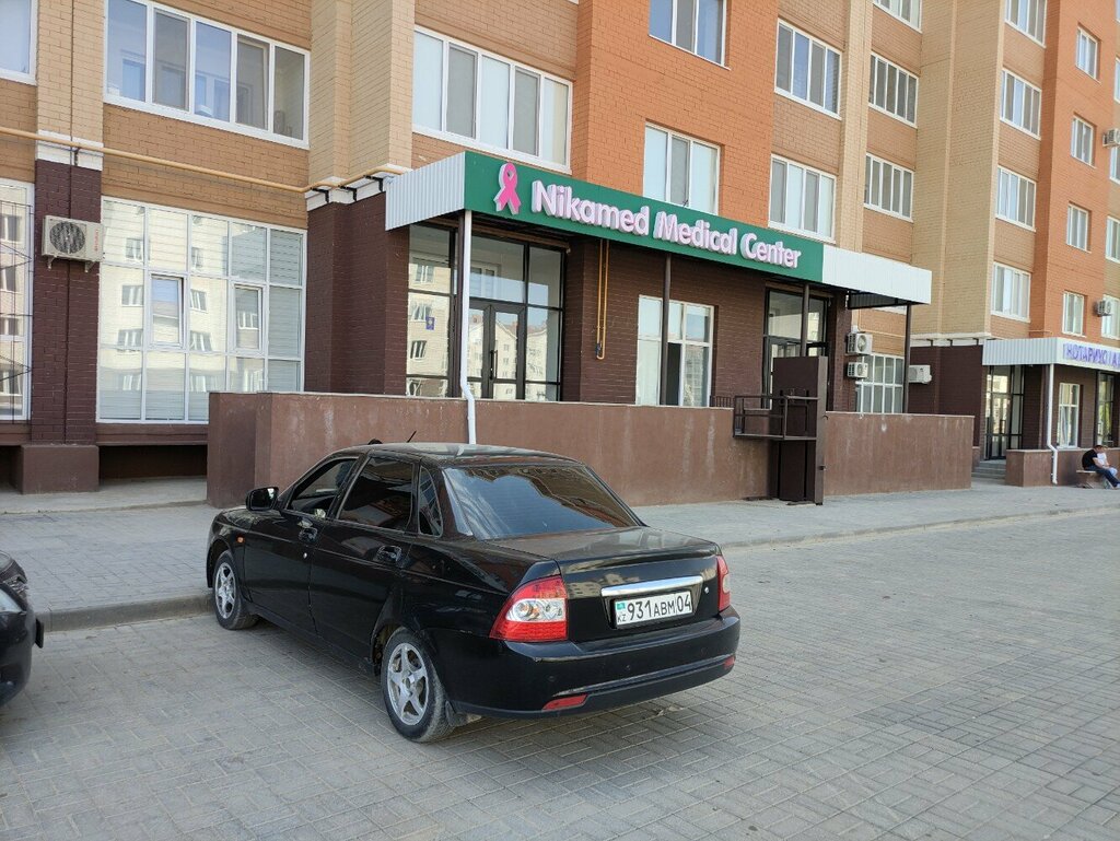 В Курске демонтируют рекламный баннер магазина "Счастливый взгляд" на Ленина