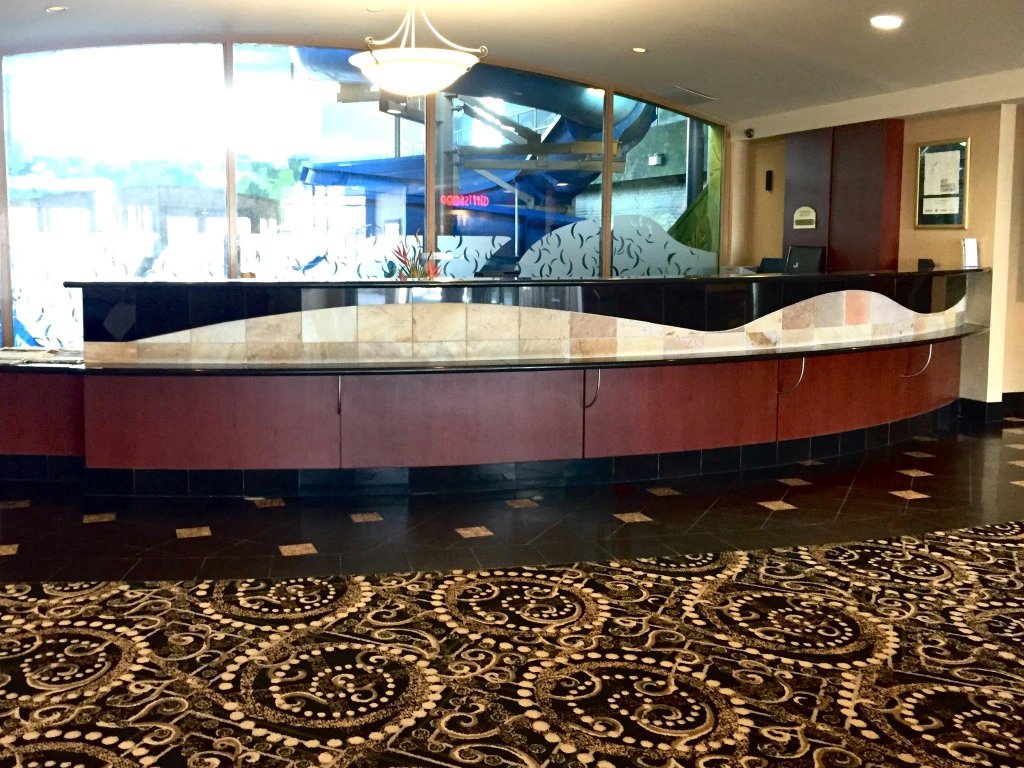 Фото Victoria Inn Hotel and Convention Centre Winnipeg