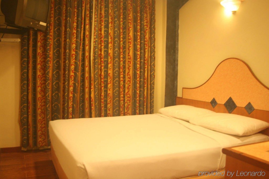 Фото Venue Hotel The Lily