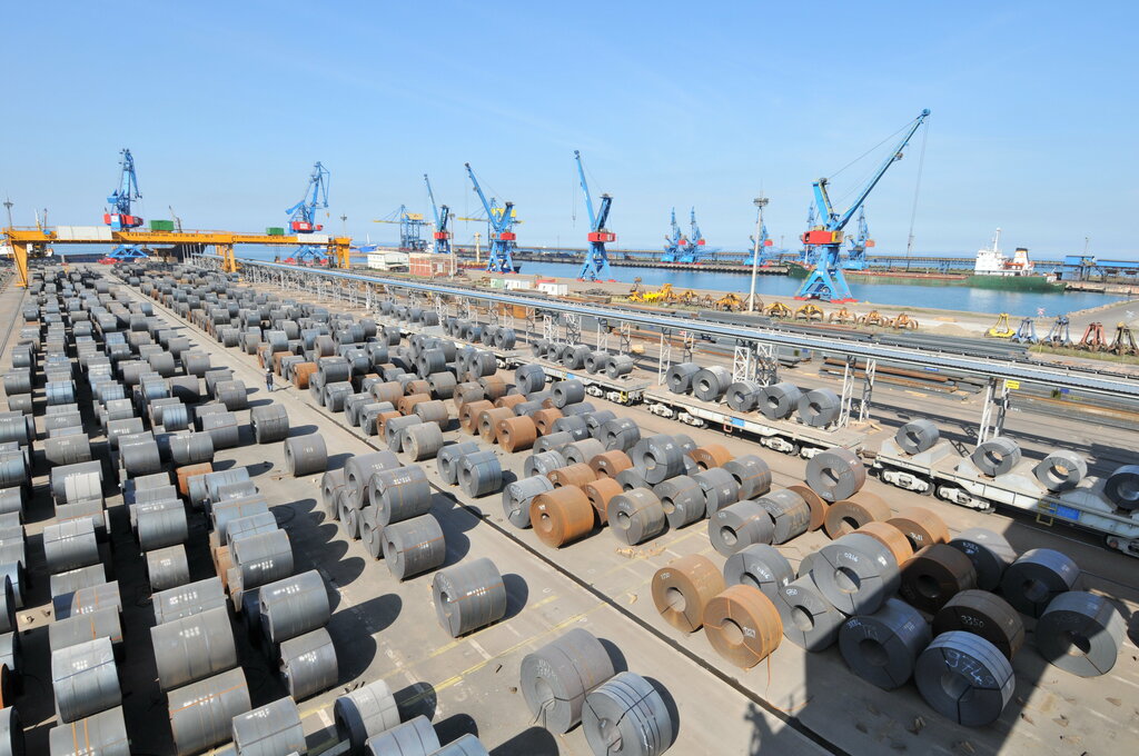 Harbour, port Oyak Maritime and Port Management - İsdemir Port, Payas, photo