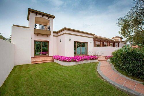 Гостиница Danat Al Ain Resort в Аль-Айне