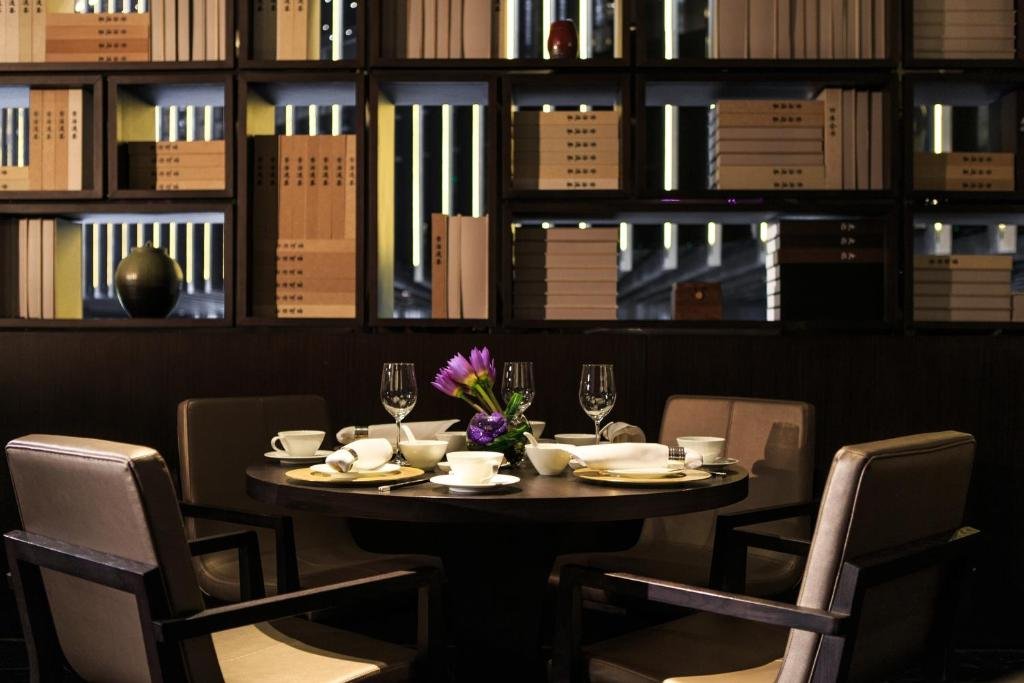 Фото Renaissance Beijing Wangfujing Hotel
