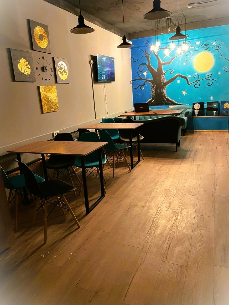 Фото Мун Скай 24/7