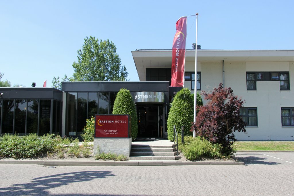 Фото Bastion Hotel Schiphol Hoofddorp