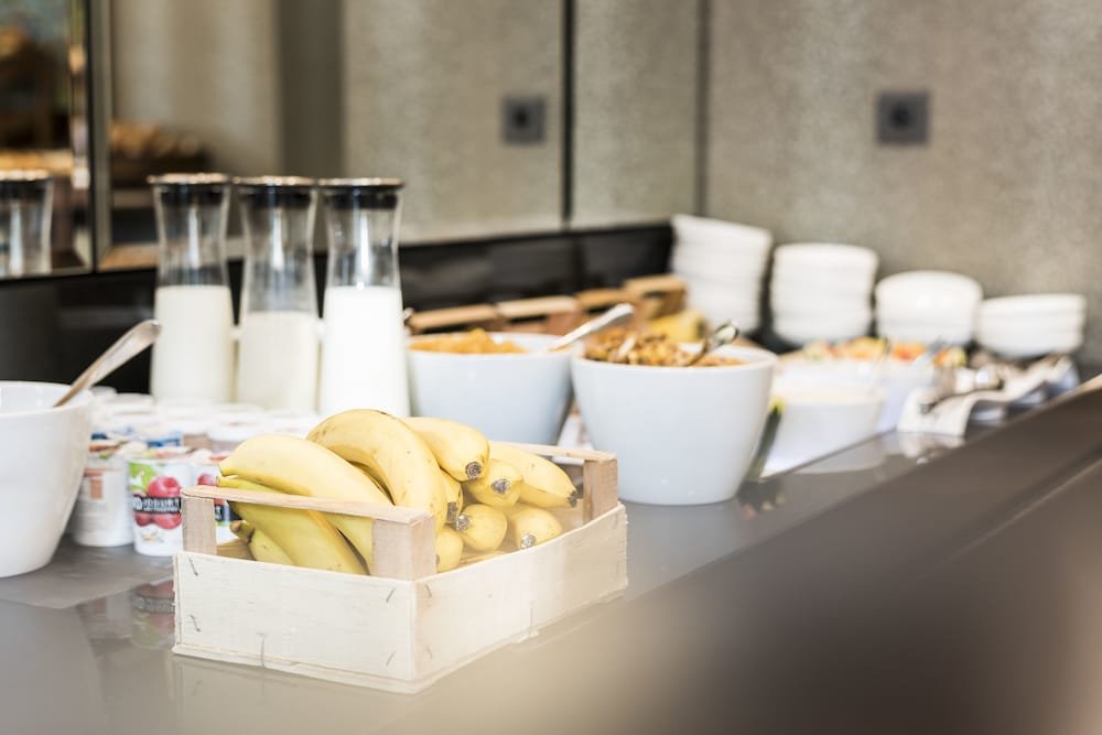 Фото Royal Savoy Hotel & SPA Lausanne