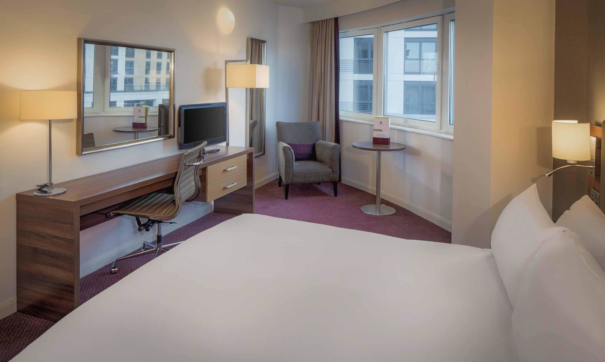 Фото DoubleTree by Hilton London - Chelsea