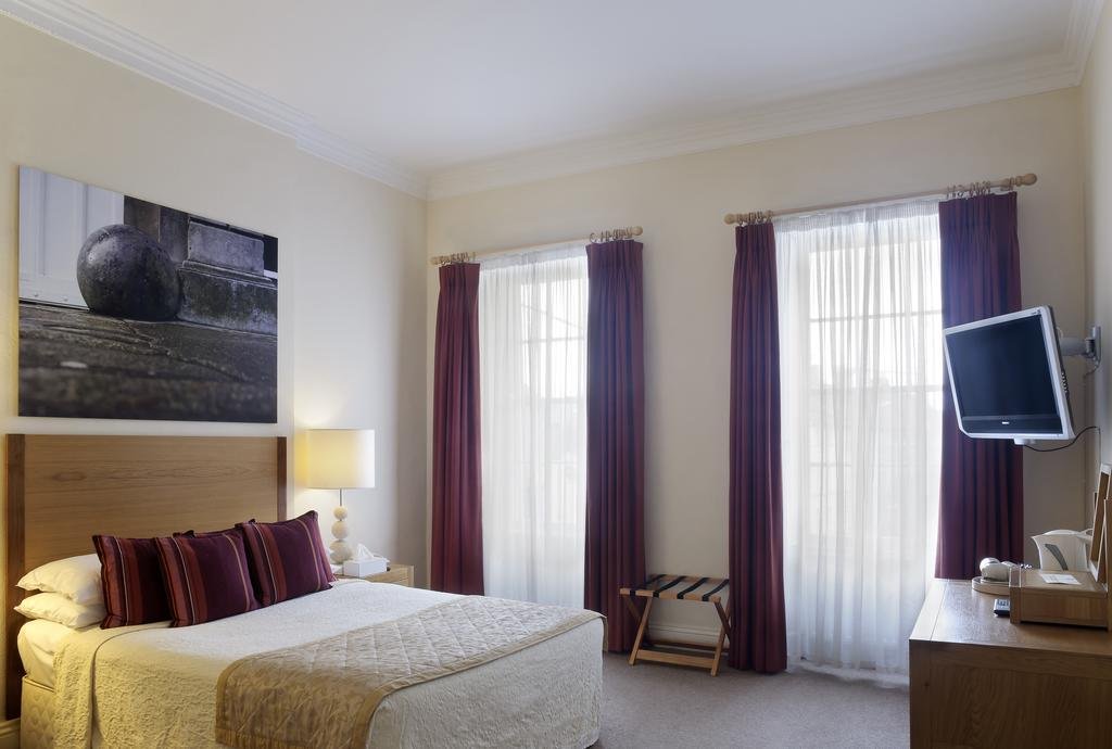 Фото Butler House