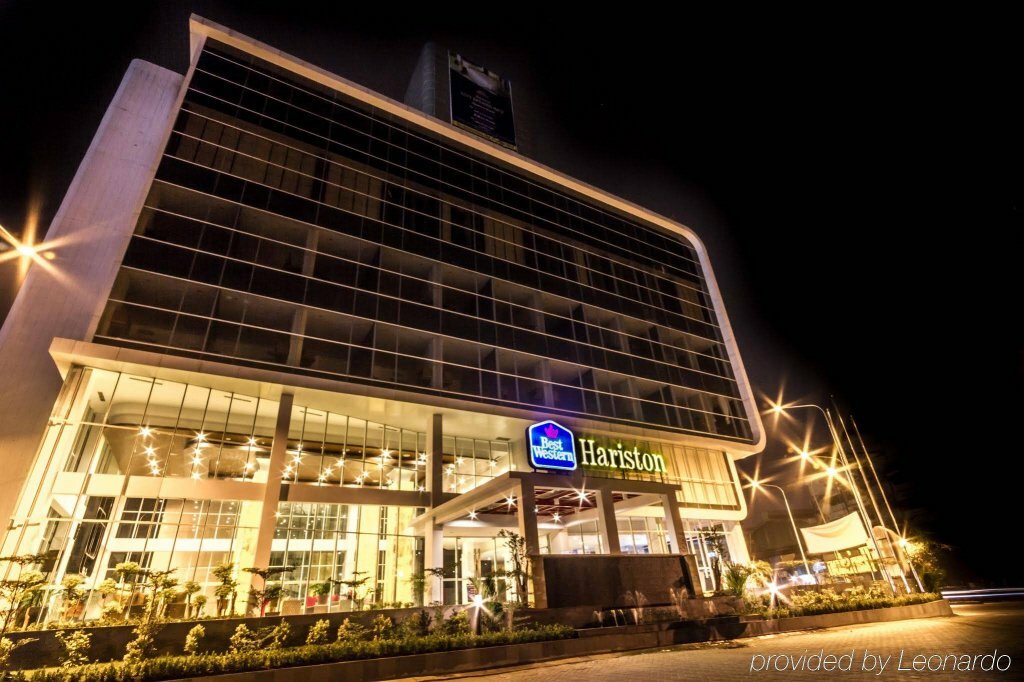 Фото Hariston Hotel and Suites