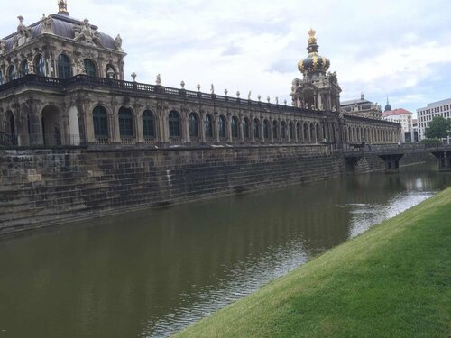 Гостиница Hyperion Hotel Dresden Am Schloss в Дрездене